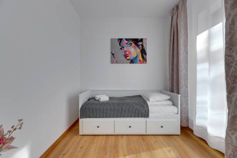 Blue Mandarin Riverside