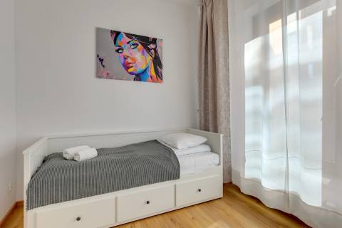 Blue Mandarin Riverside