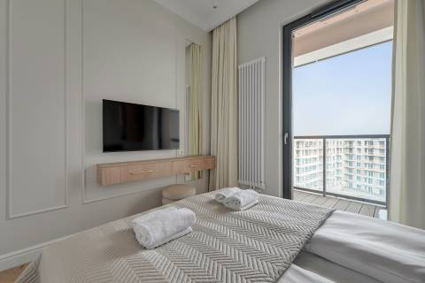 Blue Mandarin Riverside
