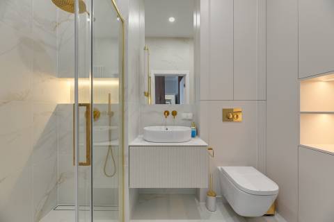 Blue Mandarin Riverside