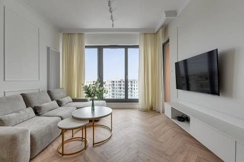 Blue Mandarin Riverside