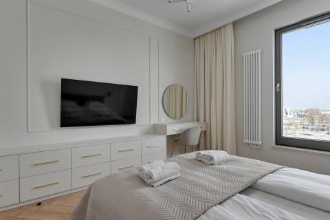 Blue Mandarin Riverside