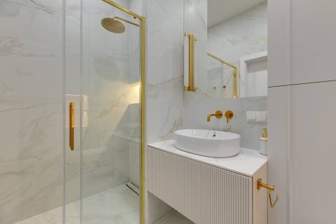 Blue Mandarin Riverside