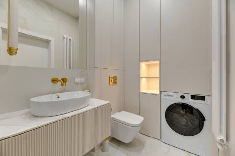 Blue Mandarin Riverside