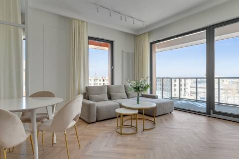 Blue Mandarin Riverside