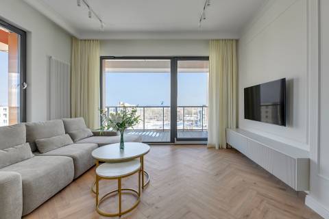 Blue Mandarin Riverside