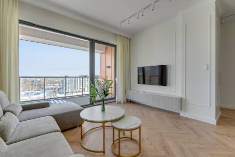 Blue Mandarin Riverside