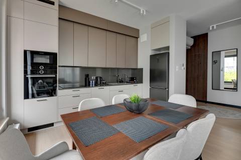 Blue Mandarin Riverside