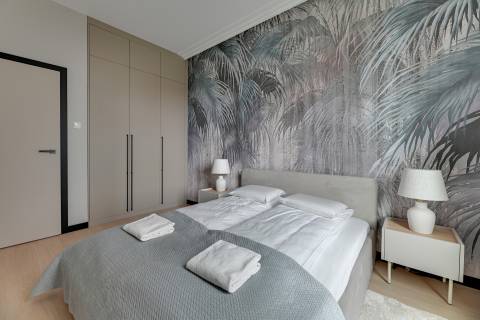 Blue Mandarin Riverside