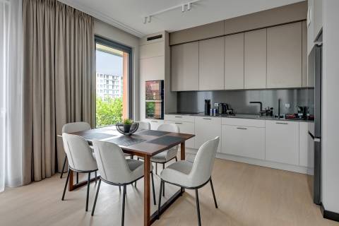 Blue Mandarin Riverside