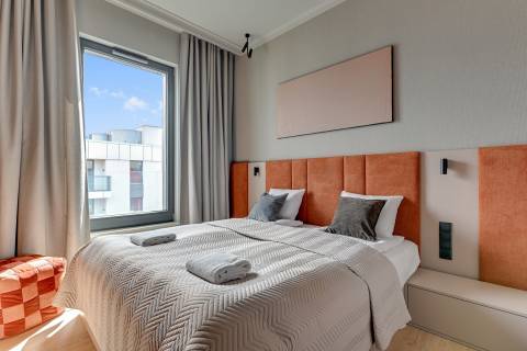 Blue Mandarin Riverside