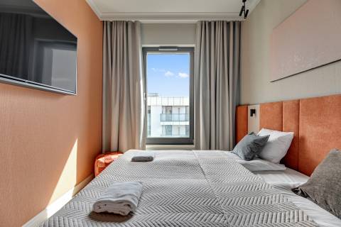 Blue Mandarin Riverside