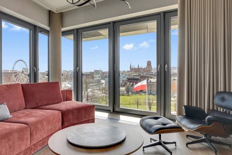 Blue Mandarin Riverside