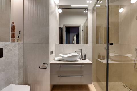 Blue Mandarin Riverside