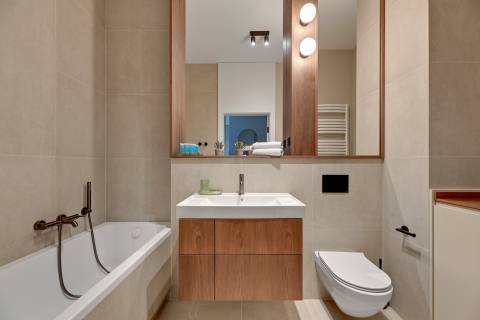Blue Mandarin Riverside