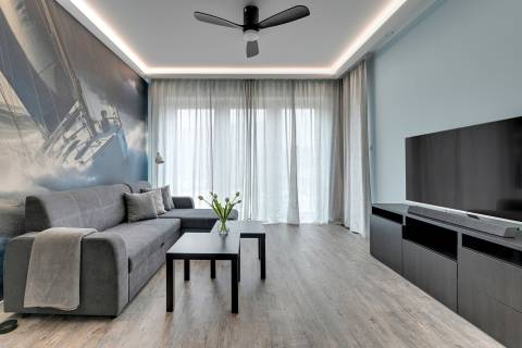 Blue Mandarin Riverside