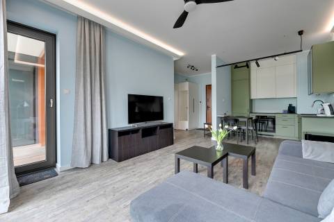 Blue Mandarin Riverside