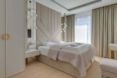 Blue Mandarin Riverside