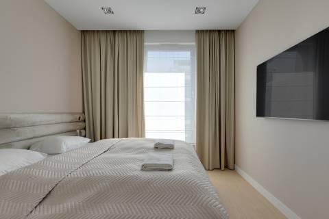 Blue Mandarin Riverside