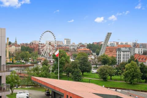 Blue Mandarin Riverside