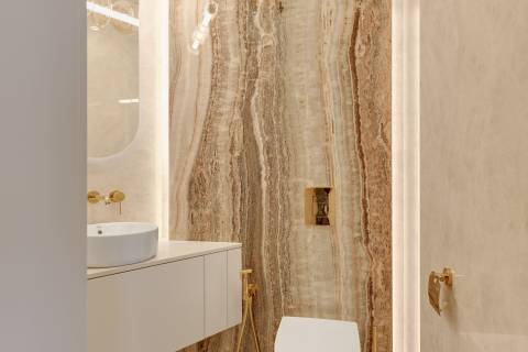 Blue Mandarin Riverside