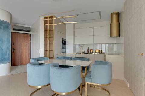 Blue Mandarin Riverside