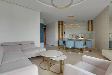 Blue Mandarin Riverside