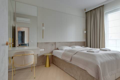 Blue Mandarin Riverside