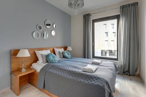 Blue Mandarin Riverside