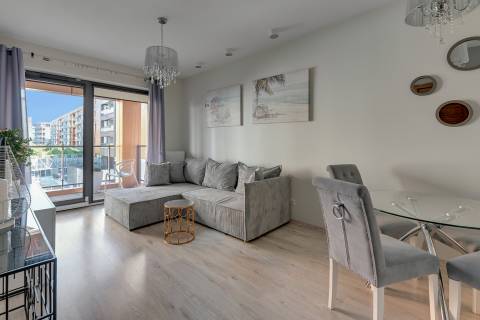 Blue Mandarin Riverside