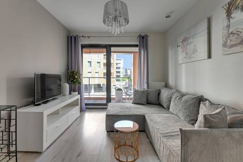 Blue Mandarin Riverside