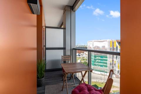 Blue Mandarin Riverside
