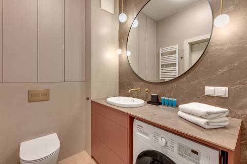 Blue Mandarin Riverside