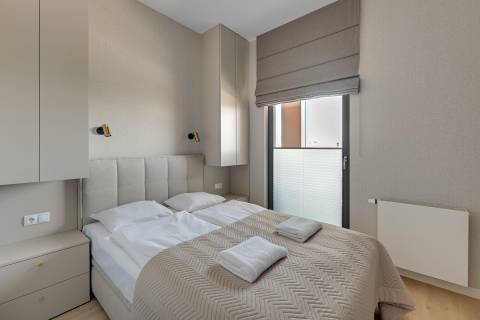 Blue Mandarin Riverside