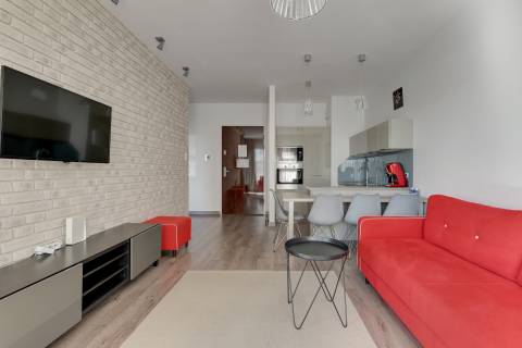 Blue Mandarin Riverside