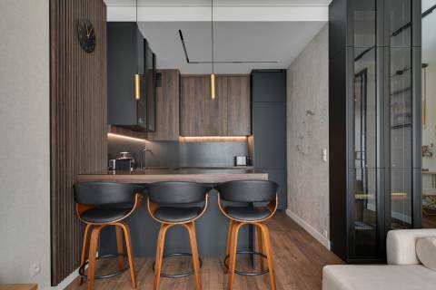 Blue Mandarin Riverside