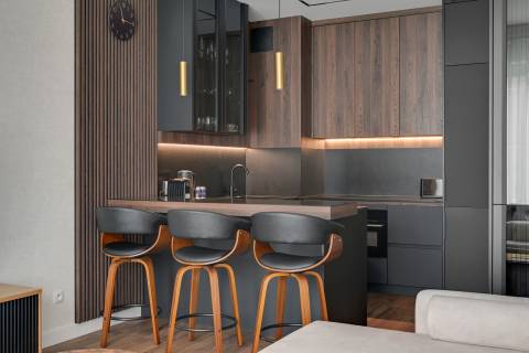 Blue Mandarin Riverside