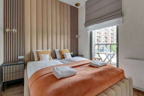 Blue Mandarin Riverside