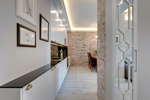 Blue Mandarin Riverside