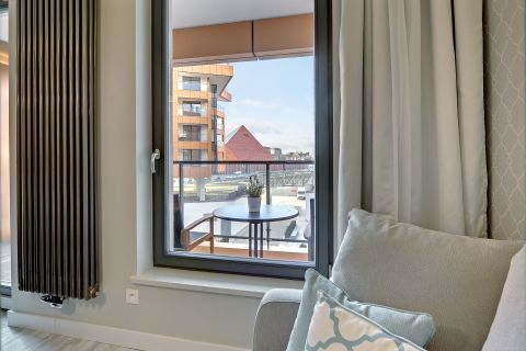 Blue Mandarin Riverside