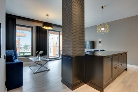 Blue Mandarin Riverside
