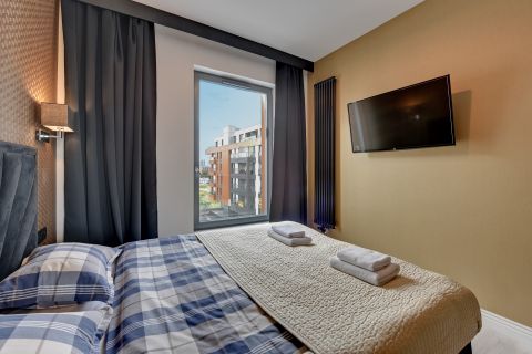 Blue Mandarin Riverside