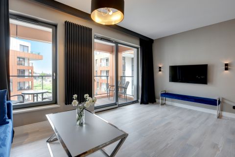 Blue Mandarin Riverside