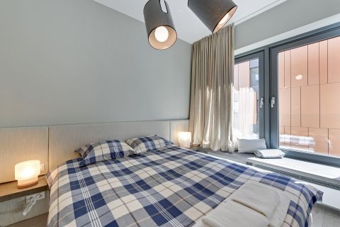 Blue Mandarin Riverside