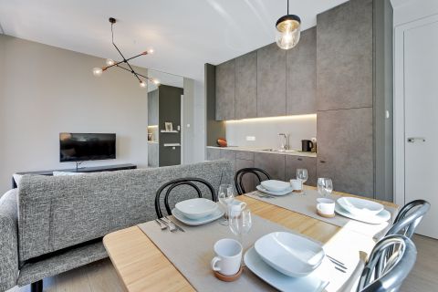 Blue Mandarin Riverside