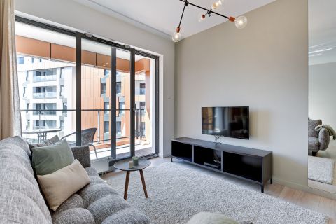 Blue Mandarin Riverside