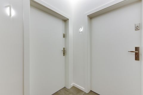 Blue Mandarin Riverside