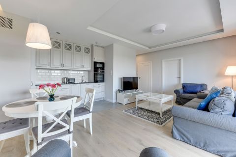 Blue Mandarin Riverside