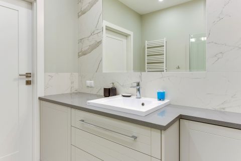 Blue Mandarin Riverside