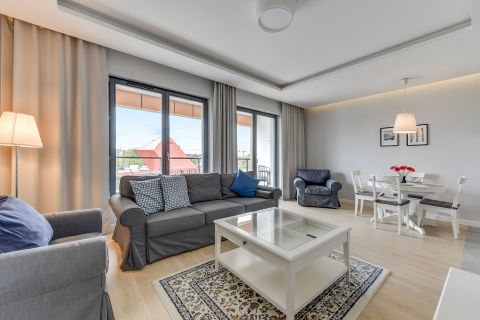 Blue Mandarin Riverside